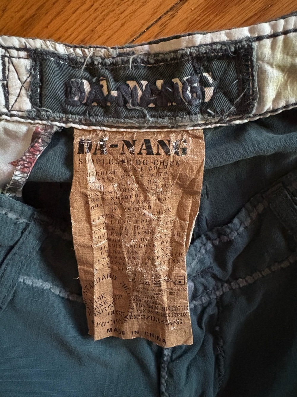Da-Nang Women's Cargo Capris in Slate Teal - Picture 3 of 9